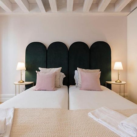 Mouzinho Luxury 3Br Flat L 5 Min Walk To Ribeira By Lovelystay Porto Zewnętrze zdjęcie