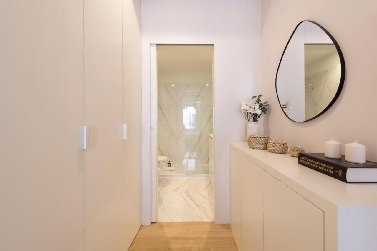 Mouzinho Luxury 3Br Flat L 5 Min Walk To Ribeira By Lovelystay Porto Zewnętrze zdjęcie